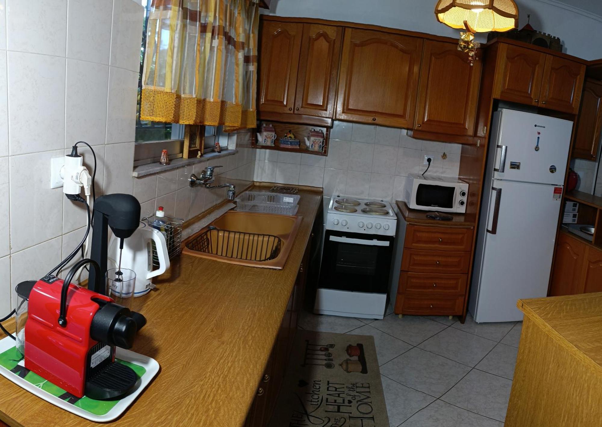 Sofia'S Home 9Min. Athens Airport Артемида Екстериор снимка